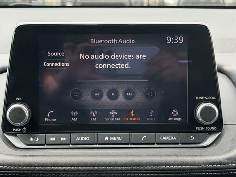 Certified 2026 Nissan Rogue SV FWD image 16