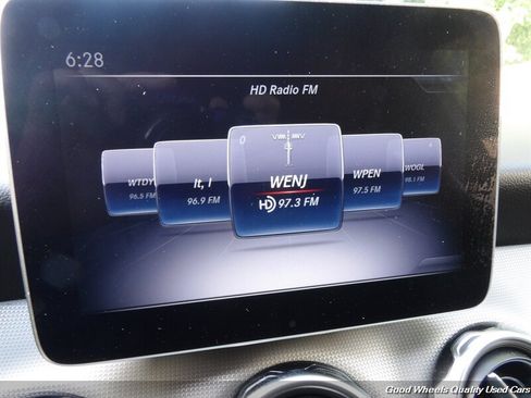 Used 2020 Mercedes-Benz GLA 250 4MATIC image 16