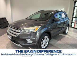 Used 2018 Ford Escape SE video 1