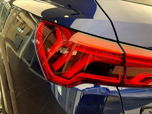 Certified 2025 Audi Q3 2.0T Premium w/ Convenience Package image 28