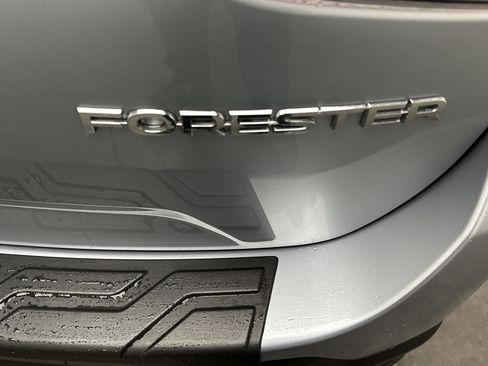 Used 2022 Subaru Forester Limited w/ Popular Package #2 AWD/4WD image 13