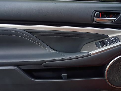 Used 2015 Lexus RC 350 w/ F Sport w/Summer Tires image 48