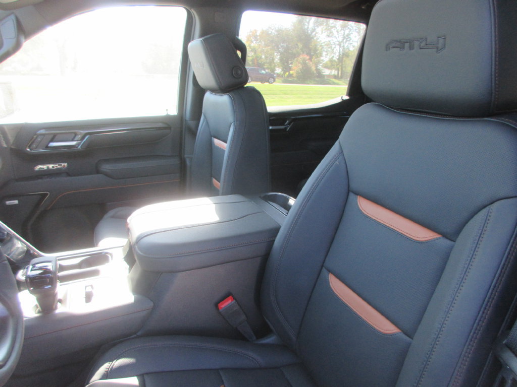 New 2026 GMC Sierra 1500 AT4 w/ AT4 Premium Package AWD/4WD image 12