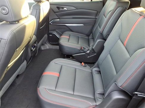 New 2026 Chevrolet Traverse RS image 9