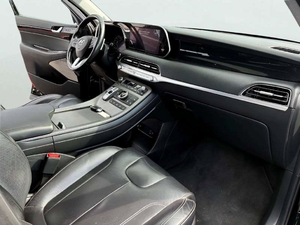 Used 2022 Hyundai Palisade Limited FWD image 15