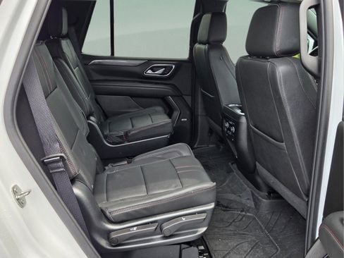 Used 2023 Chevrolet Tahoe RST w/ Luxury Package RWD image 18