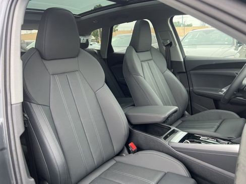 New 2025 Audi Q5 Premium Plus image 9