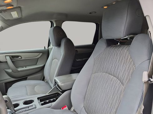 Used 2015 Chevrolet Traverse LS FWD image 34