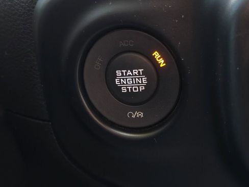 Used 2021 Jeep Wrangler Sport AWD/4WD image 29