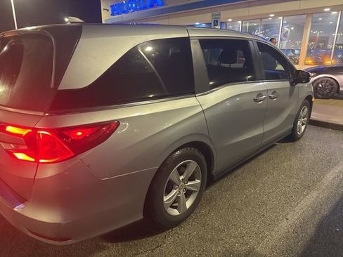 Used 2018 Honda Odyssey EX-L image 11