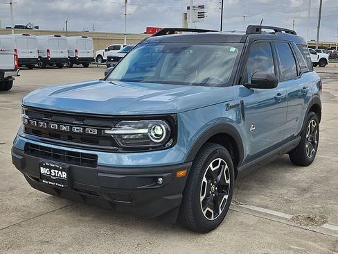 Used 2023 Ford Bronco Sport Outer Banks w/ Tech Package image 9