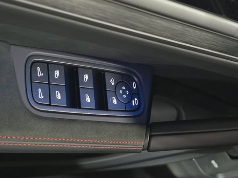 New 2026 Porsche Cayenne GTS AWD/4WD image 21