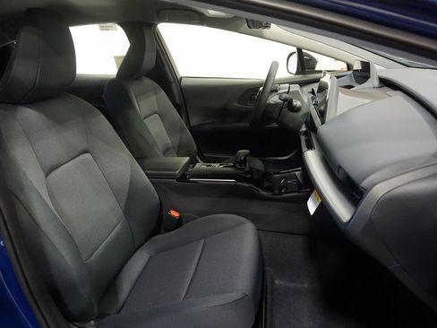 New 2026 Toyota Prius LE image 22