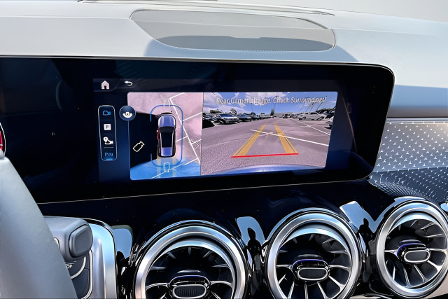 Certified 2026 Mercedes-Benz GLB 250 4MATIC image 13