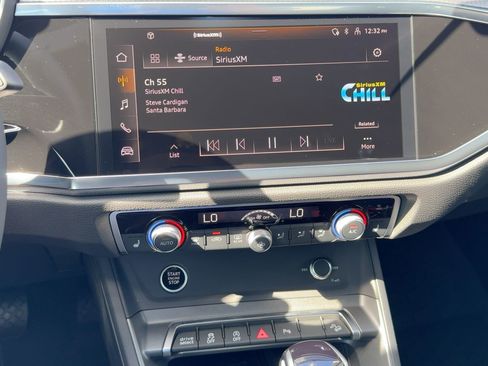 New 2025 Audi Q3 2.0T Premium image 23