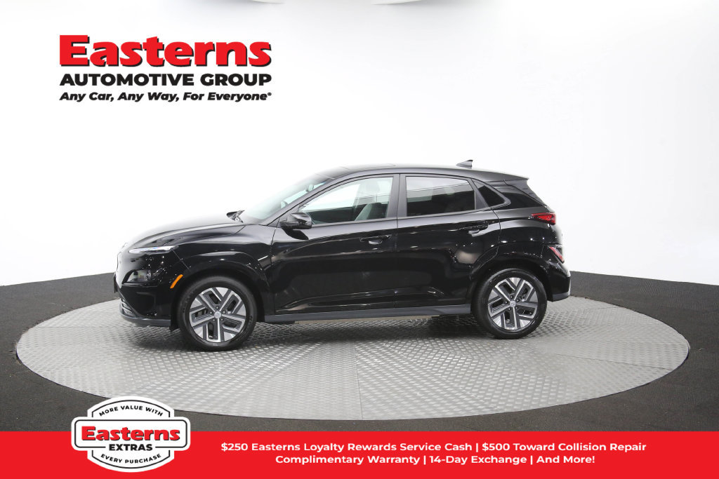 Used 2023 Hyundai Kona SEL FWD image 61
