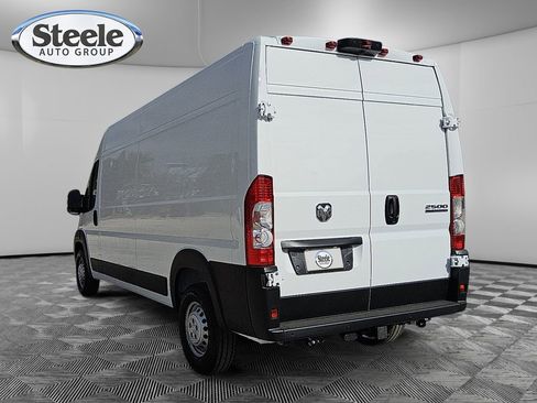 New 2026 RAM ProMaster 2500 w/ Convenience Group image 3