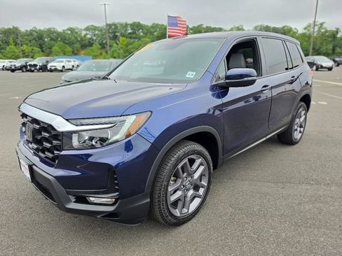 Used 2023 Honda Passport EX-L image 3