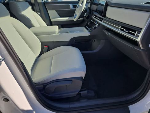 New 2026 Hyundai Santa Fe SE FWD image 22