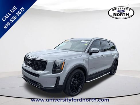 Used 2022 Kia Telluride SX w/ SX Prestige Package AWD/4WD image 3