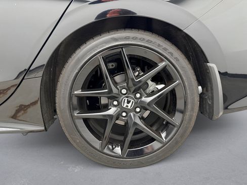 Used 2023 Honda Civic Sport image 12