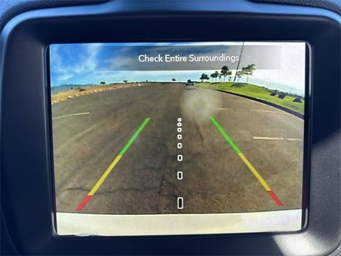 Used 2023 Jeep Renegade Trailhawk image 19