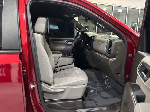 Used 2024 Chevrolet Silverado 1500 RST w/ Z71 Off-Road Package AWD/4WD image 39
