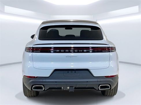 Used 2021 Porsche Macan image 9