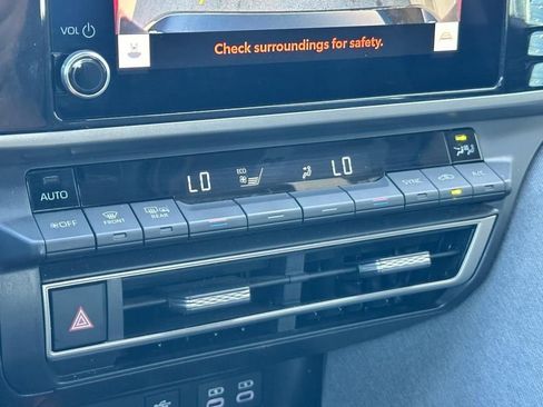 Used 2025 Toyota Camry LE image 13