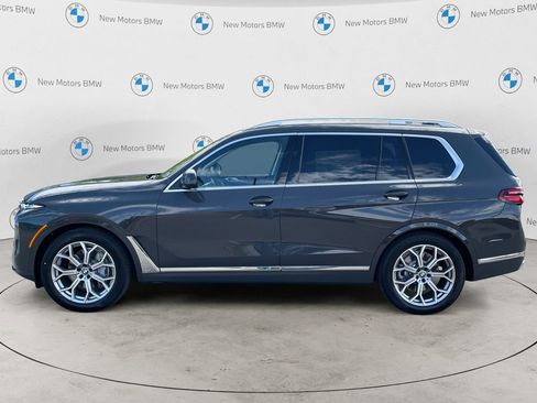 New 2026 BMW X7 xDrive40i image 2