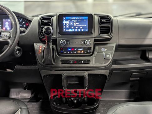 Used 2025 RAM ProMaster 2500 w/ Convenience Group FWD image 21