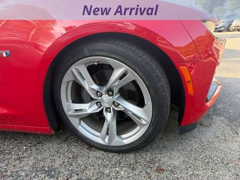 Used 2019 Chevrolet Camaro SS RWD image 8
