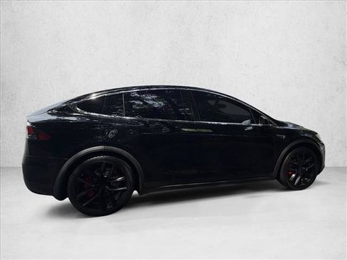 Used 2018 Tesla Model X 75D AWD/4WD image 4