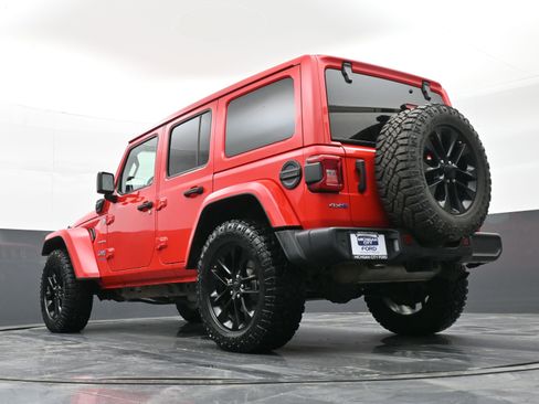Used 2021 Jeep Wrangler Unlimited Sahara w/ Cold Weather Group image 37