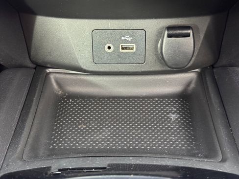 Used 2020 Nissan Rogue S image 26