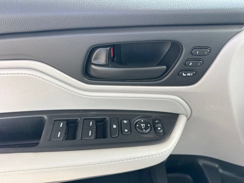 Used 2019 Honda Odyssey EX-L image 25