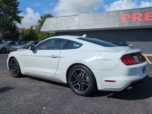 Used 2022 Ford Mustang Premium RWD image 7
