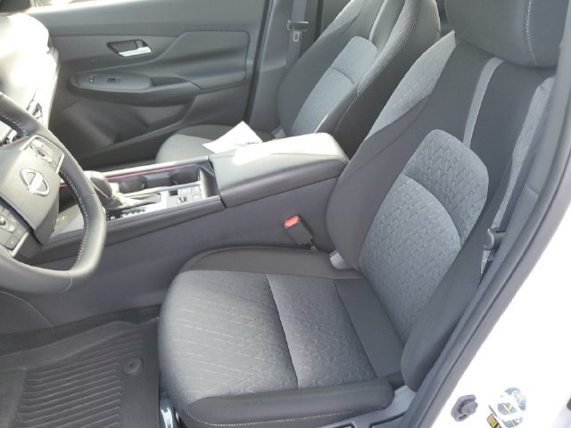 Certified 2026 Nissan Sentra SV w/ SV Convenience Package FWD image 16