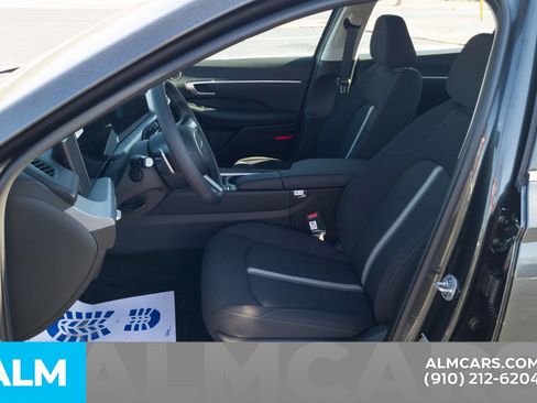 Used 2025 Hyundai Sonata SEL FWD image 14