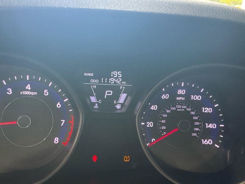 Used 2013 Hyundai Elantra GLS w/ Preferred Pkg FWD image 13