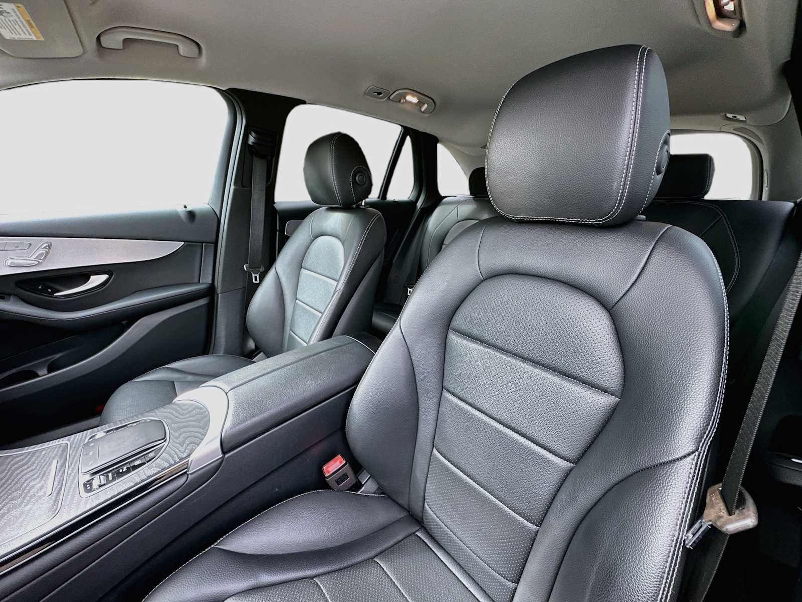 Used 2022 Mercedes-Benz GLC 300 image 21