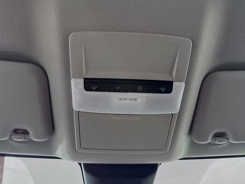 Certified 2025 Nissan Sentra SR w/ Midnight Edition image 18