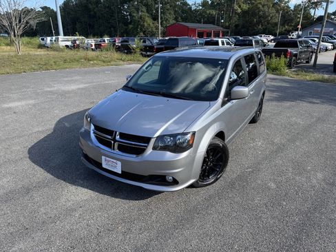 Used 2019 Dodge Grand Caravan GT image 31