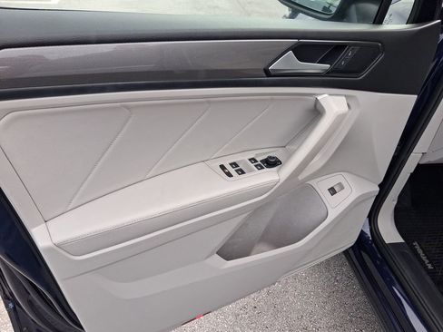 Used 2022 Volkswagen Tiguan SE FWD image 15