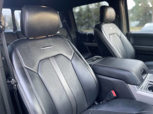 Used 2019 Ford F150 Platinum image 18