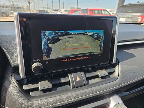 Used 2025 Toyota RAV4 LE image 22