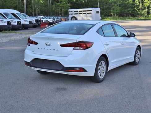 Used 2020 Hyundai Elantra SE FWD image 6