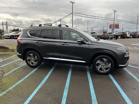 Used 2022 Hyundai Santa Fe SEL w/ Convenience Package image 6