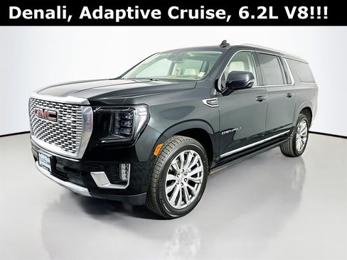 Used 2023 GMC Yukon XL Denali image 4