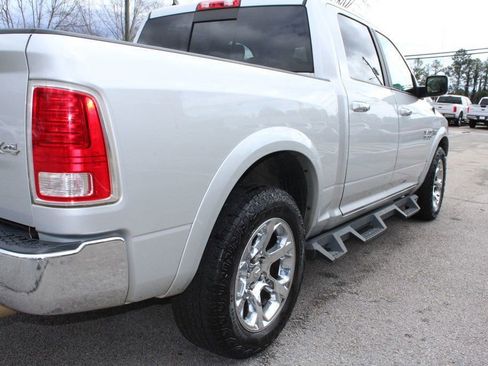 Used 2017 RAM 1500 Laramie w/ Convenience Group AWD/4WD image 21